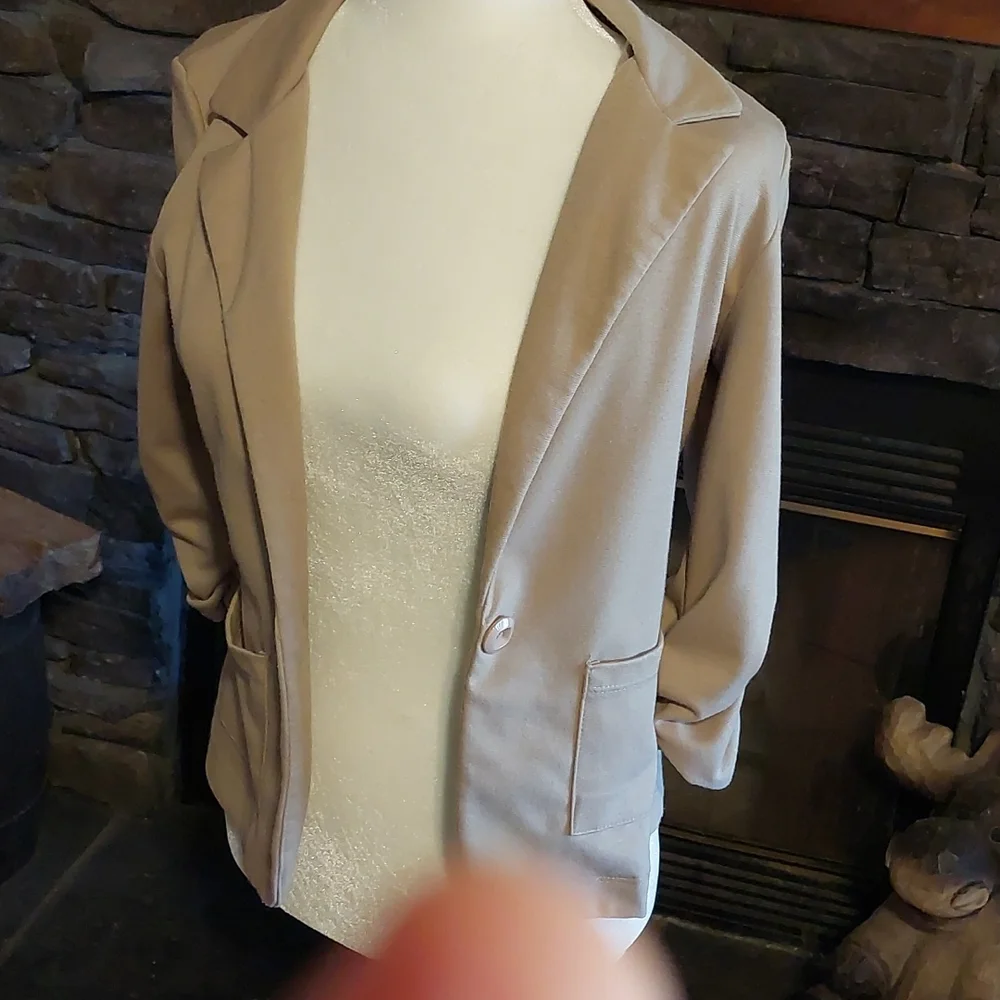 Jacket - Picture 2 of 5
